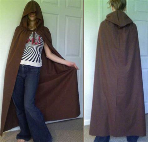 How to Incorporate a Witch Cape into your Everyday Wardrobe